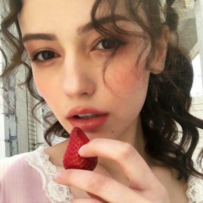 2025最火欧美头像女生图片