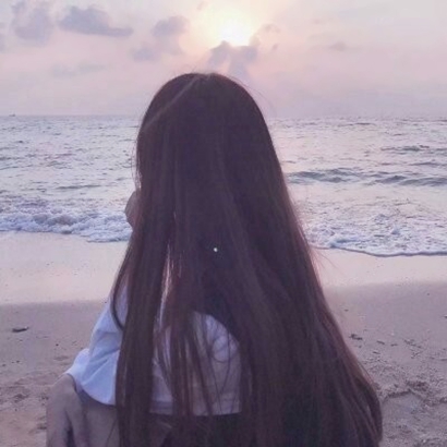 2025女生最流行的头像图片