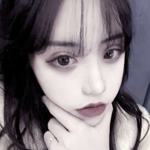 2025最火最潮可爱女生头像图片