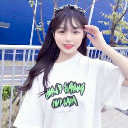 2025女生最流行的头像图片