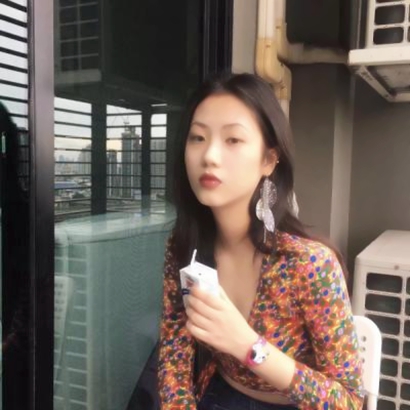 2025微信头像女潮流真人图片