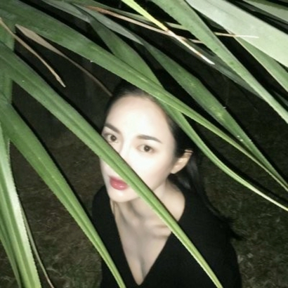 高清绿色头像女生图片