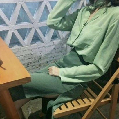 高清绿色头像女生图片