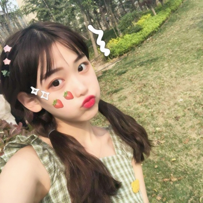 2025最火好看头像女的图片