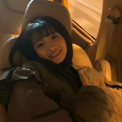 2025最流行洋气头像女生真人图片