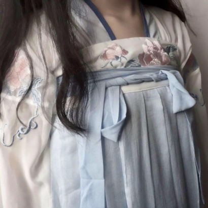 2025最火好看头像女的图片