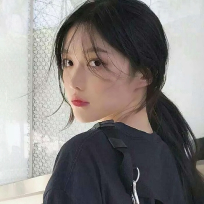 2025最潮最火qq头像女生图片