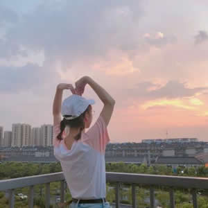 小清新女生头像2025