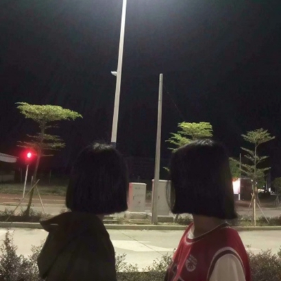2025最火闺蜜图片2人一人一张