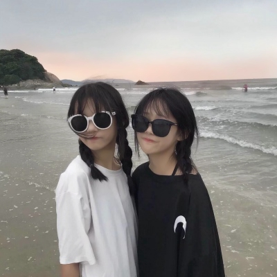 qq闺蜜头像两张2025