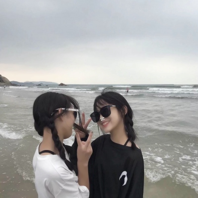qq闺蜜头像两张2025