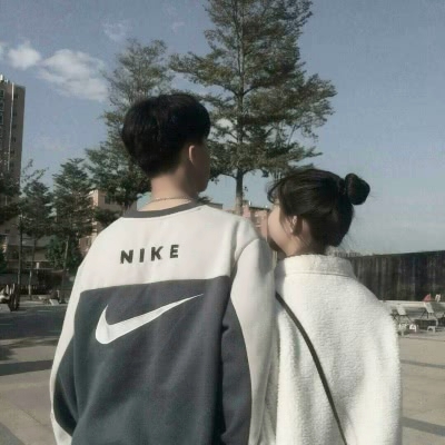 2025年情侣头像真人版图片