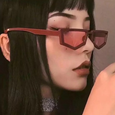 2025最火欧美女头像图片