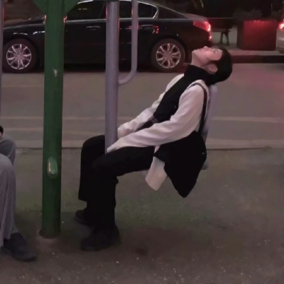 真人一对两张一左一右高冷情头