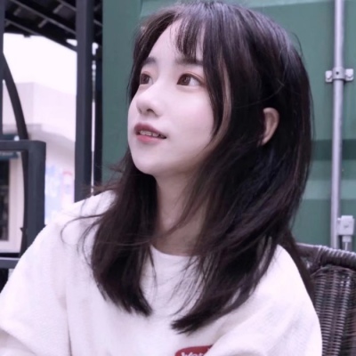 2025小清新气质女头图片