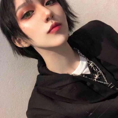 2025女生微信高清头像图片
