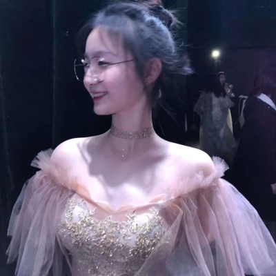 微信女生简单气质头像2025