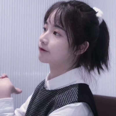 微信女生简单气质头像2025