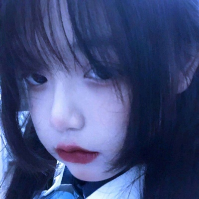 丧系女生头像真人