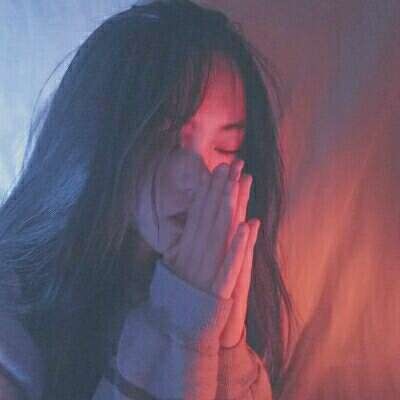 丧系女生头像真人