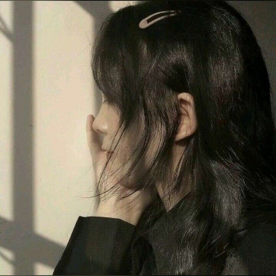 丧系女生头像真人