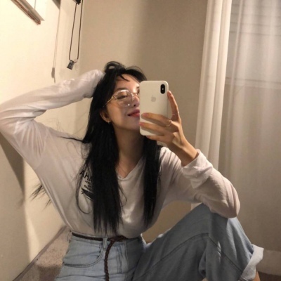 qq头像女生手机控图片