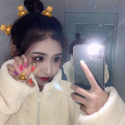 qq头像女生手机控图片