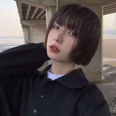 2025年最火微信头像女生图片