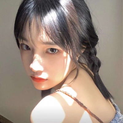 2025年最火微信头像女生图片