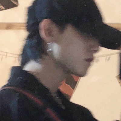 2025男生头像微信真人图片