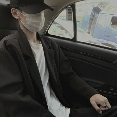 2025精选头像男生帅气图片