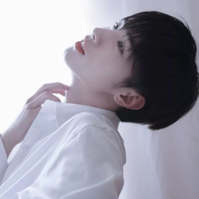 微信头像男生帅气2025