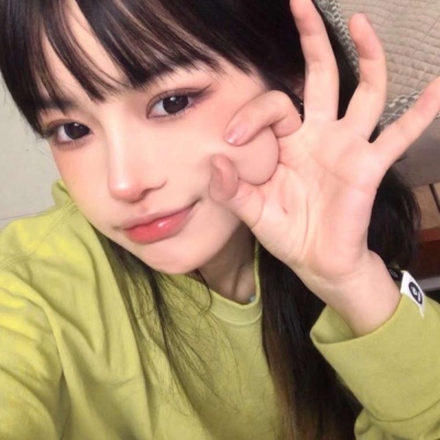 2025年女生流行微信头像图片
