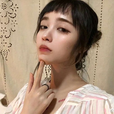 2025年女生流行微信头像图片