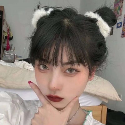 2025年女生流行微信头像图片