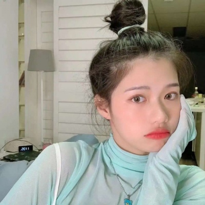 2025年女生流行微信头像图片