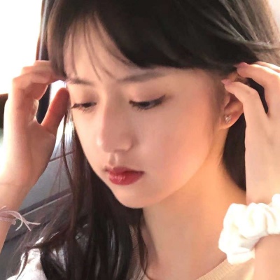 2025年女生流行微信头像图片