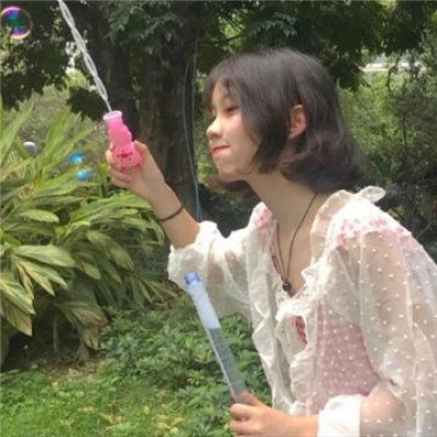 精选个性女头2025图片