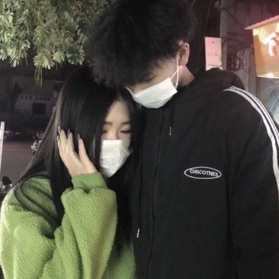 2025戴口罩的情侣头像一左一右图片
