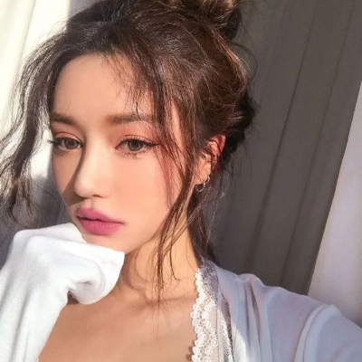 女头2025真人图片