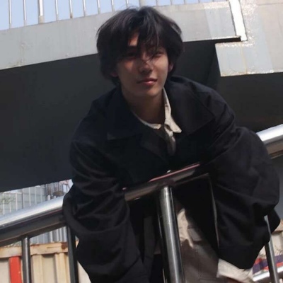 2025新版微信头像男成熟图片