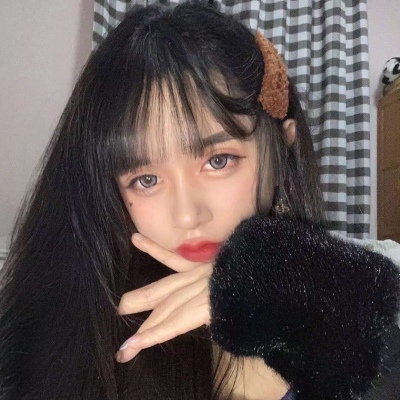 2025最潮最火头像真人女生图片