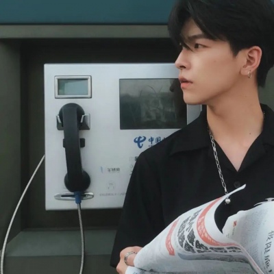 2025最新潮男微信头像图片