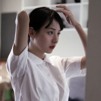 高冷超拽女头丧系高清图片