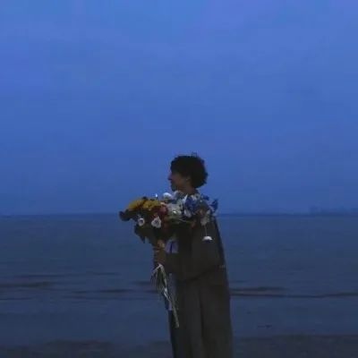 情侣图像2025的新款的图片