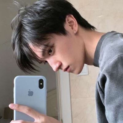 2025微信男成熟头像图片