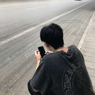 2025年最新男生头像图片