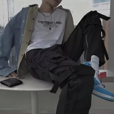 2025真人高清男头像图片