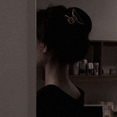 高冷高级感抑郁女头
