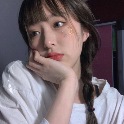 2025年最火女头像图片